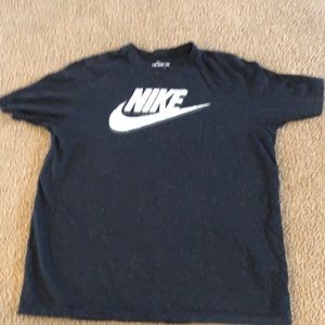 Nike T-shirt